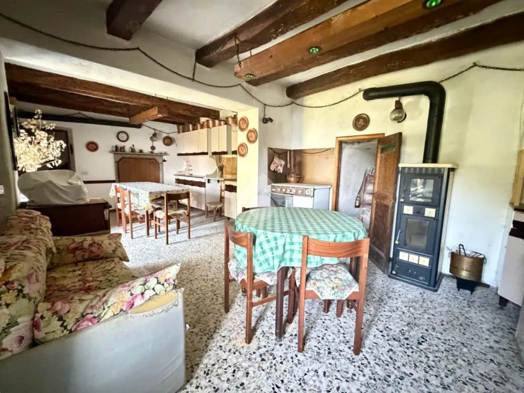 Dining Room - Historic Semidetached House with Balconies in Urida