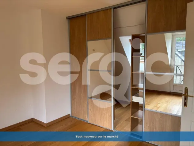 Rooms - Spacious House with Large Garden near Conty