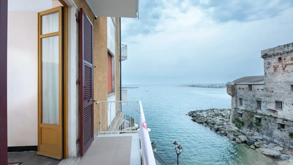 Balcone - Seafront Apartment with Terrace in Rapallo