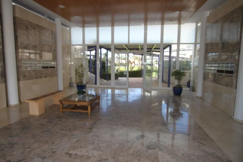 Entrée - Penthouse with Private Pool in Albir
