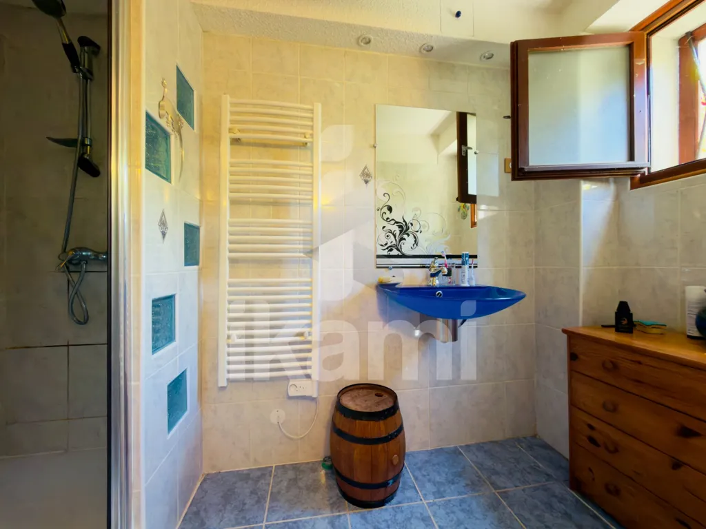 Salles de bain - Maison à Vaujany avec Jardin et Proximité Eau d'Olle