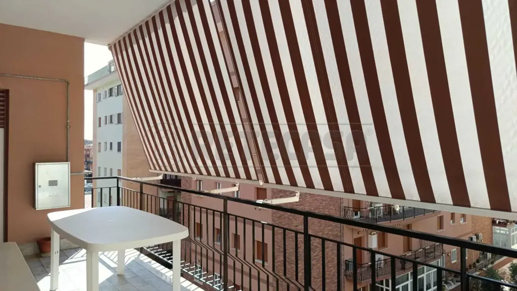 Balcon - Rear-Facing Apartment with Terrace in Ladispoli