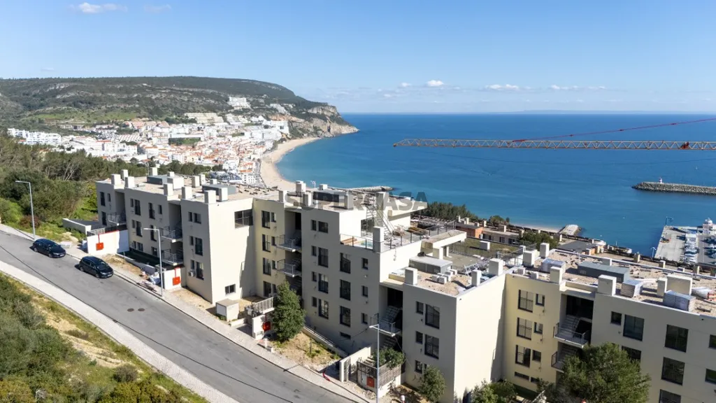 Vue aérienne - Duplex Flat with Sea View in Sesimbra