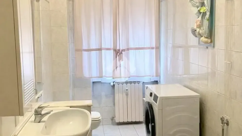 Vannitoad - Spacious Apartment with Parking in Brescia