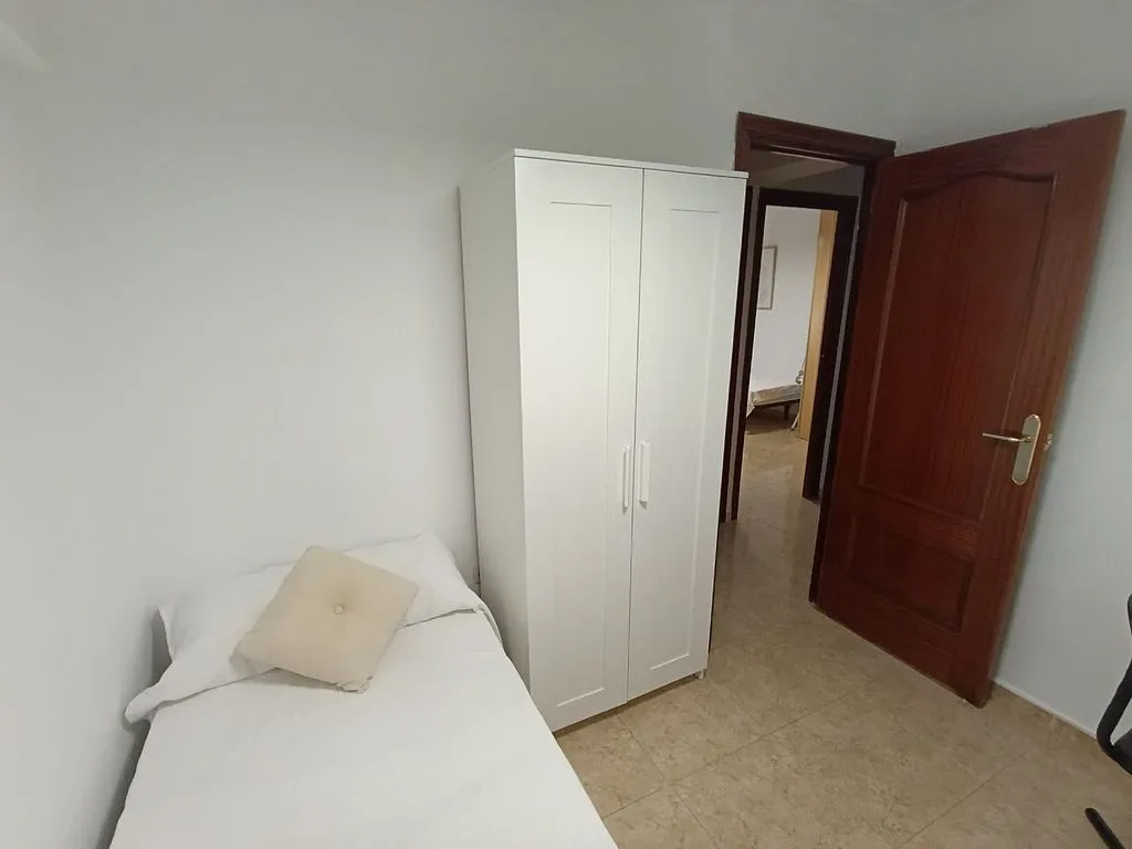 Magamistoad - Furnished Flat with Air Conditioning in Rochelambert