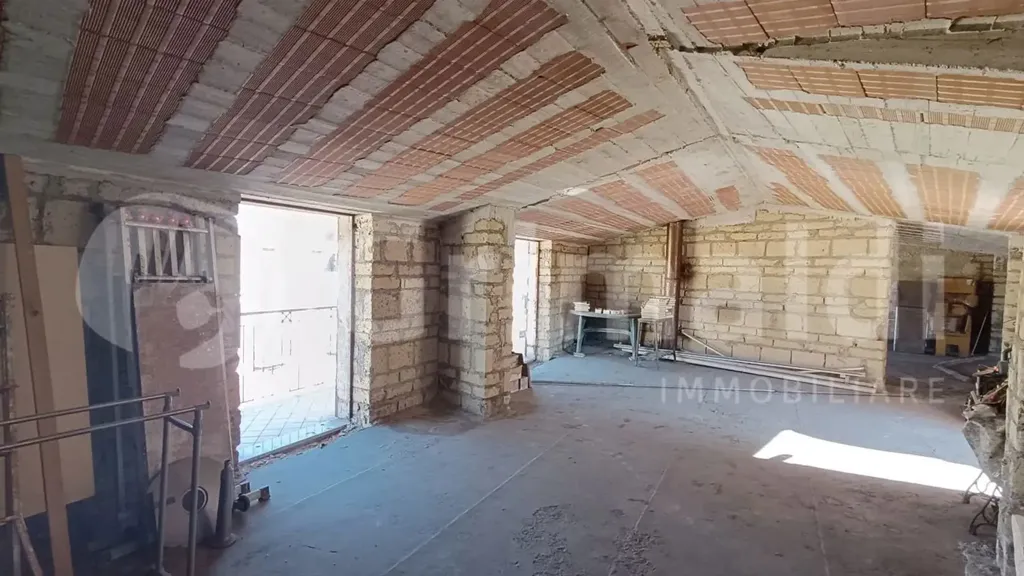Pièces - Loft with Potential in Brusciano
