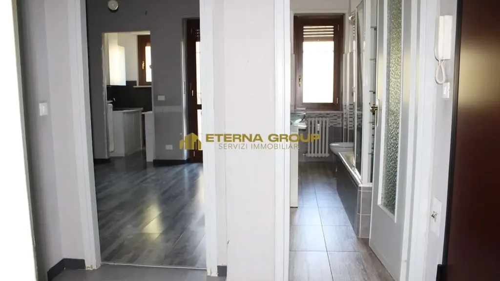 Esik - Apt with Balcony in Moncalieri