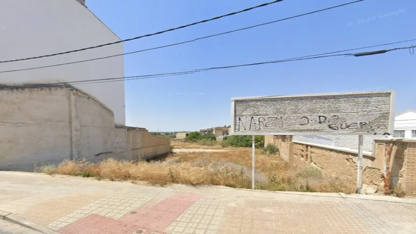 Jardin - Plot with Green Space in Zaragoza