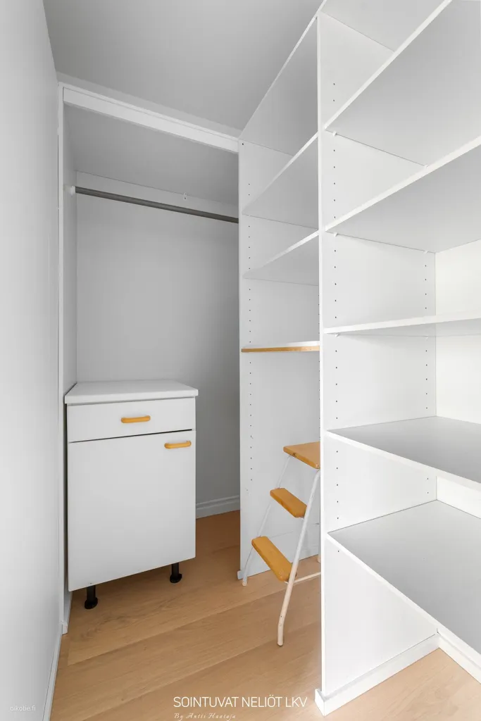Toad - Apartment with Balcony in Martinlaakso, Vantaa