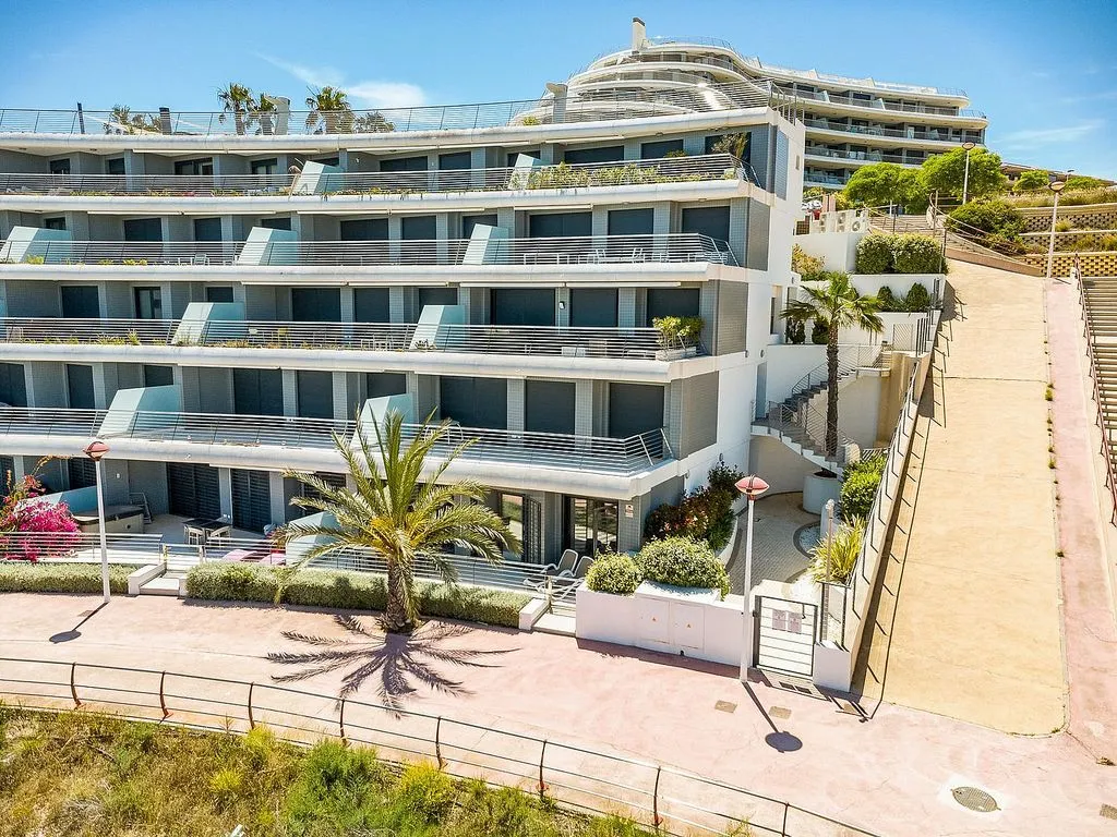Aerial - Apartment with Pool and Sea View in Infinity View