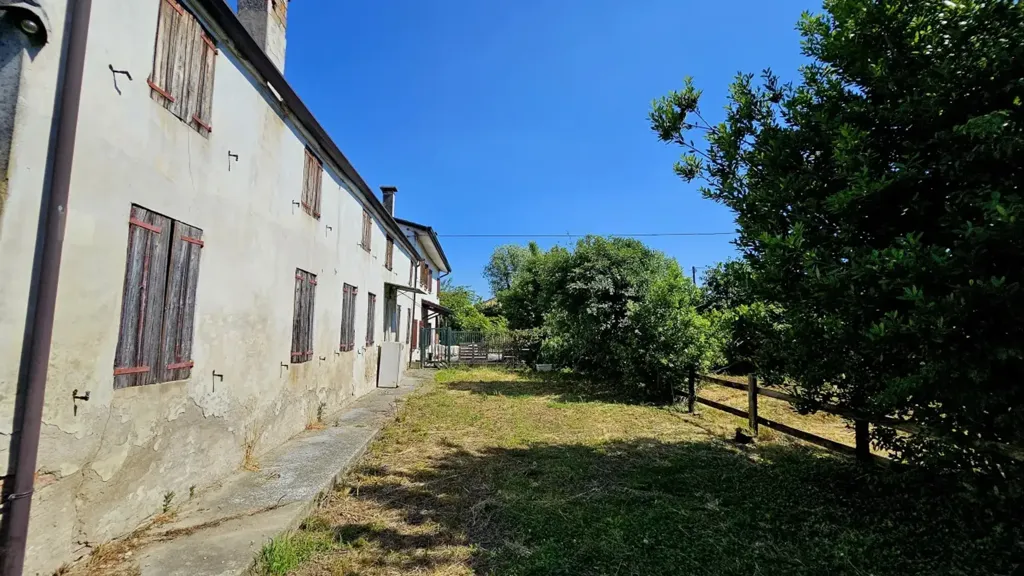 Välivaade - Rustic Property with Garden in Urbana