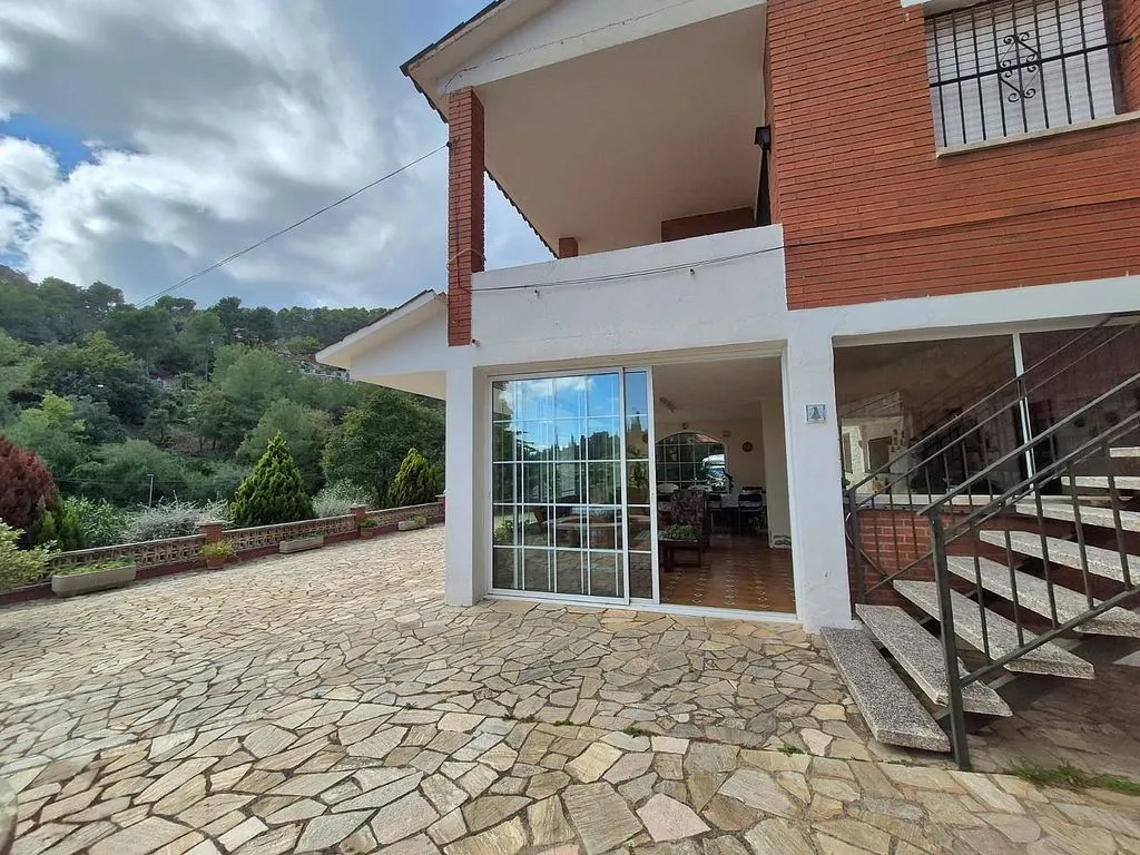 Terrass - Chalet with Pool and Terrace in Cervelló
