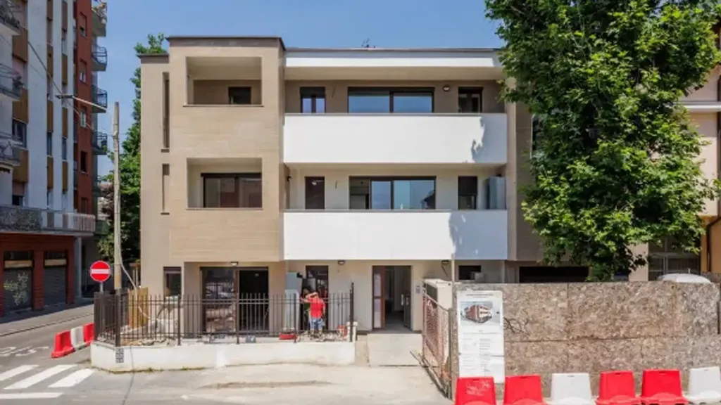Exterior - New Apartment with Solar Autonomy in Cinisello Balsamo