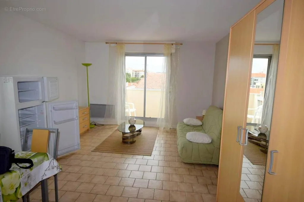 Elutuba - Studio with Balcony in Royan