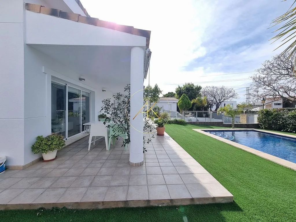 Pool - Chalet with Pool and Terrace in Torre en Conill