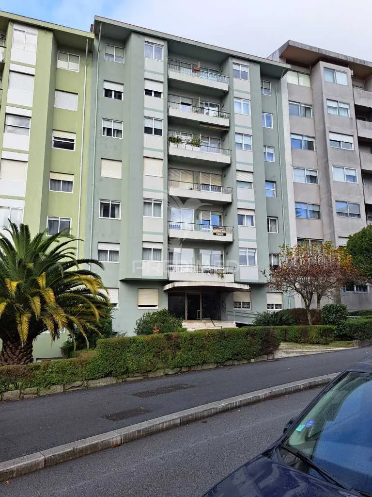 Välivaade - T3 Apartment with Metro Access in Porto