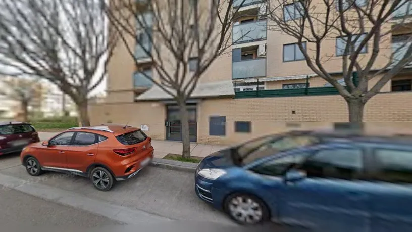 Extérieur - Garage with Parking in Zaragoza