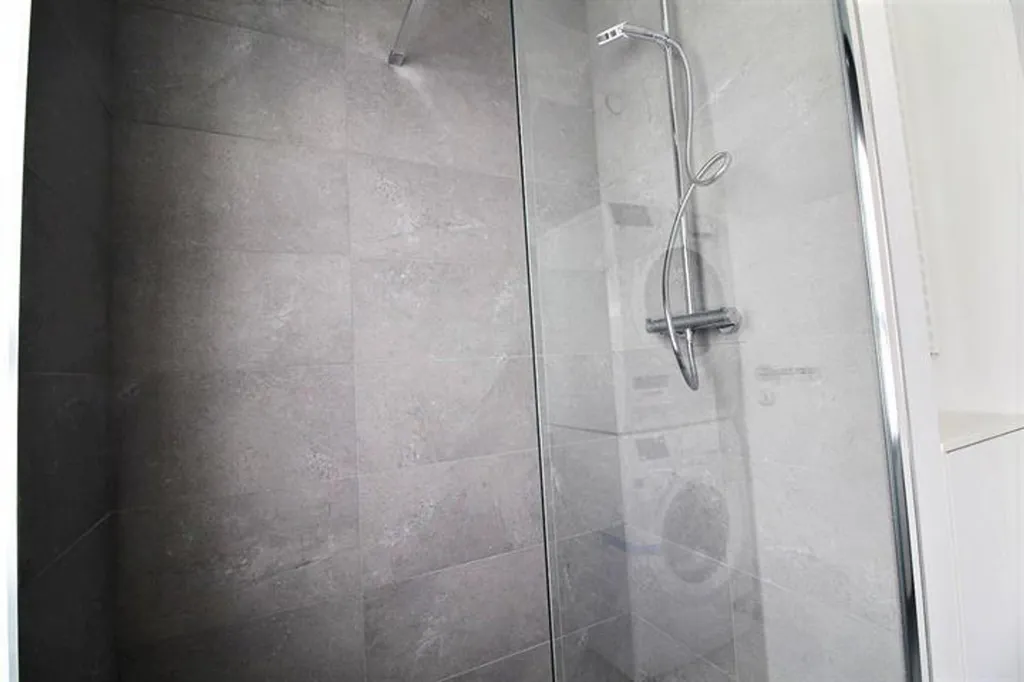 Bagni - Modern Studio with Private Cellar in Ixelles