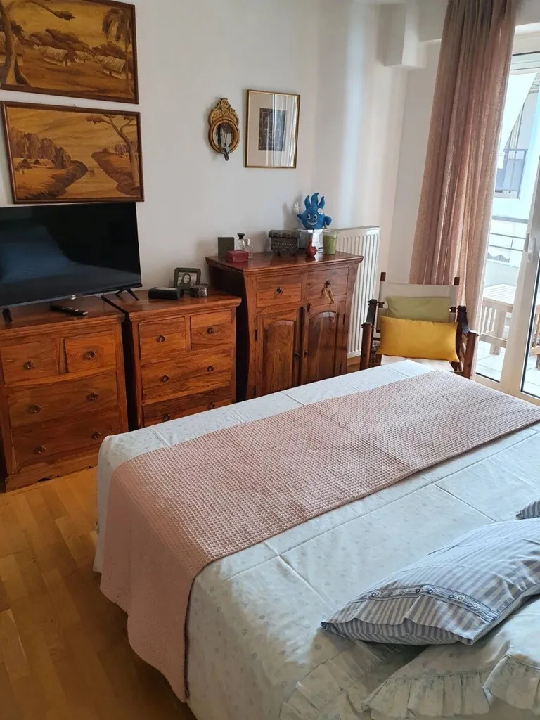 Magamistoad - Flat with Solar Panels in Moschato, Athens