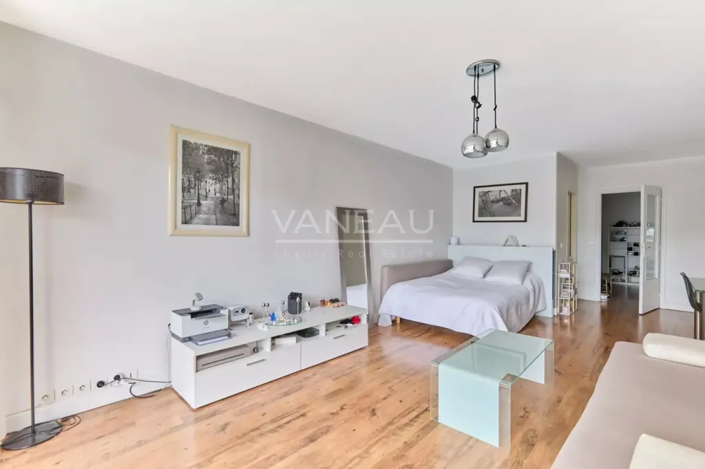 Séjour - Studio avec Balcon sur Jardin dans le 6ème à Paris