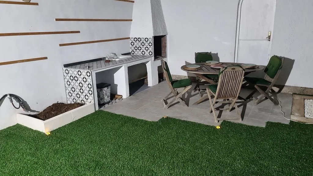 Terrasse - Modernised House with Terrace in Casalot