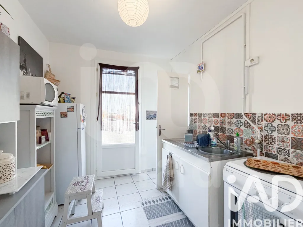 Cuisine - Appartement avec balcon et vue dégagée à Compiègne