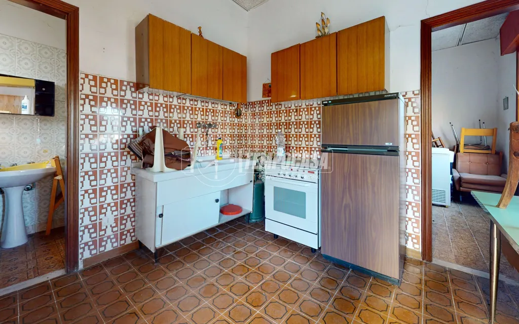 Köök - Spacious Apartment with Garden in Zocca Centre