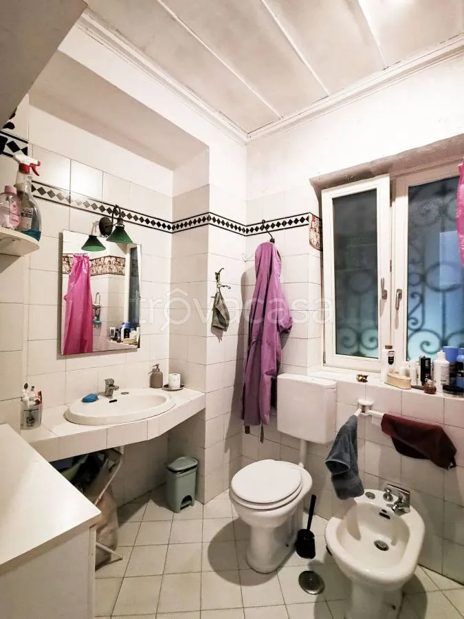 Salles de bain - Spacious Apartment with Triple Exposure in Turin