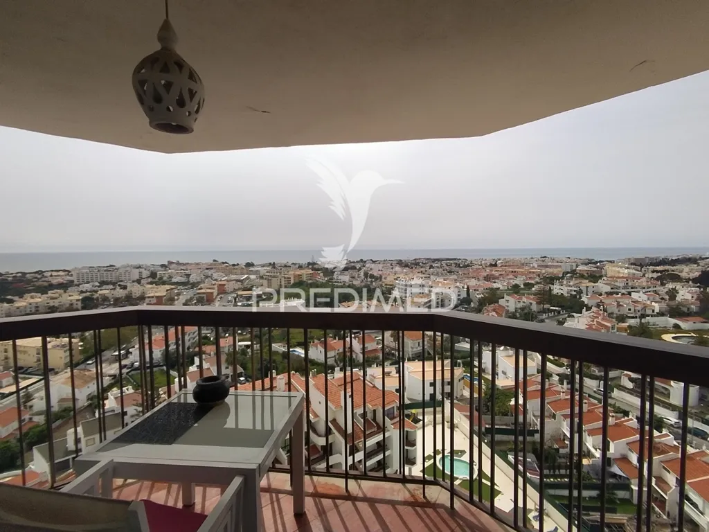 Rõdu - T2 Apartment with Sea View in Montechoro