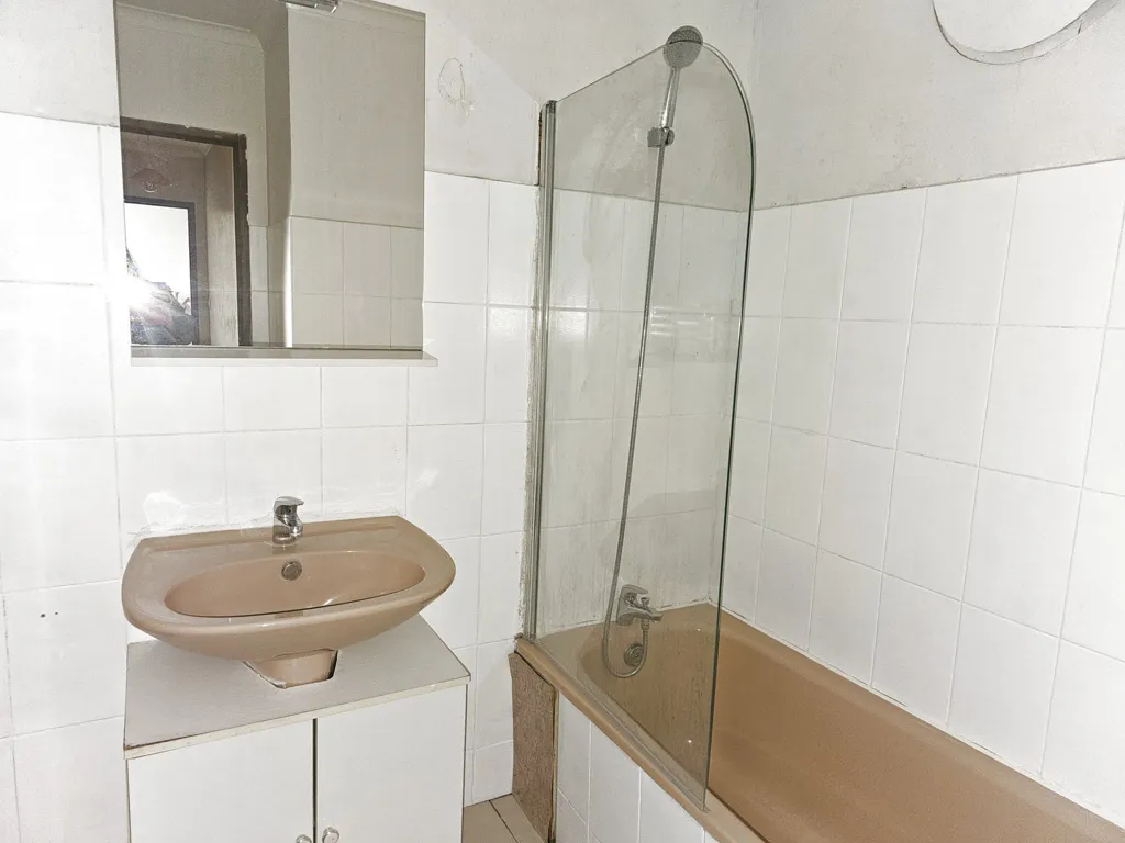 3-toaline maja asukohas Nîmes