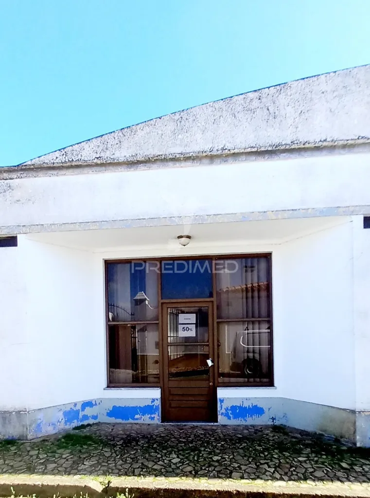 Extérieur - Commercial Space with Conversion Potential in Redondo