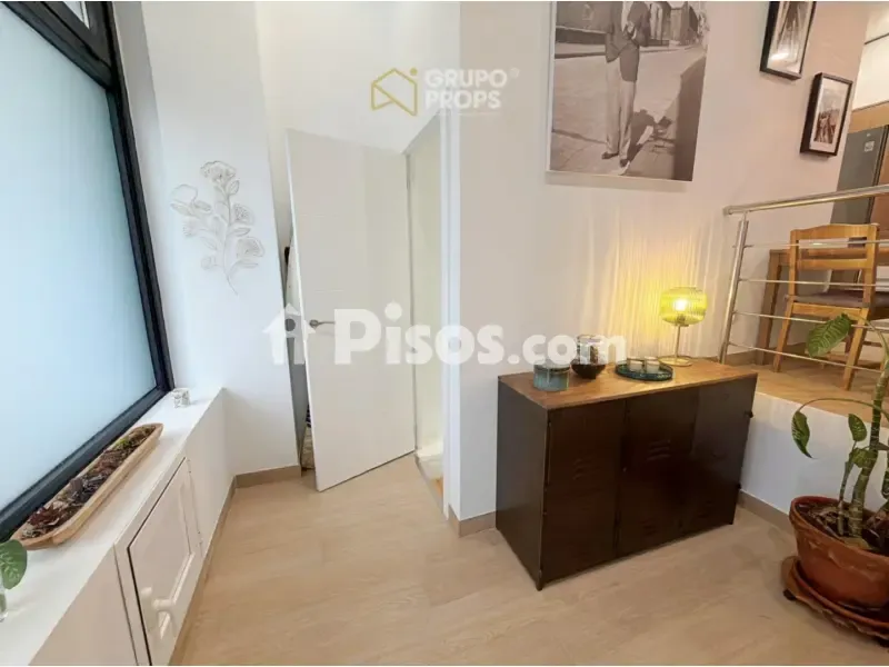 Esik - Reformed Duplex Flat in Chamberí