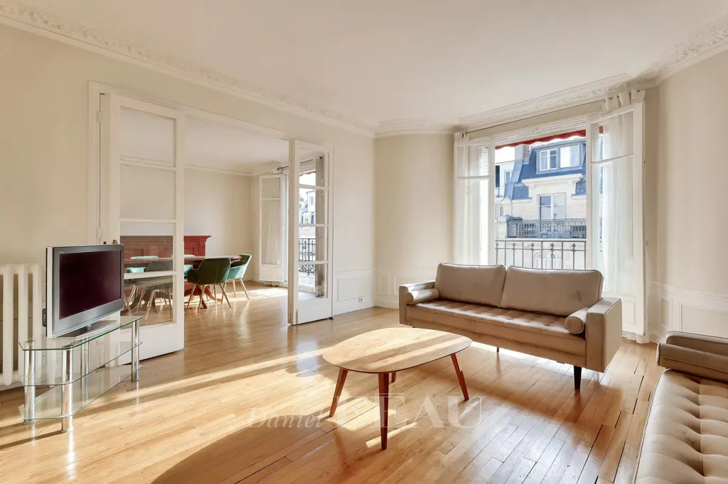 Living Room - Luxury Apartment with Balcony in Paris 16th