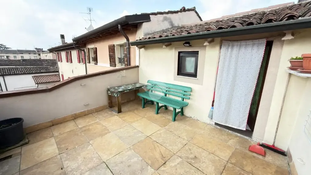 Terrass - Independent House in Historic Centre, Castel Goffredo