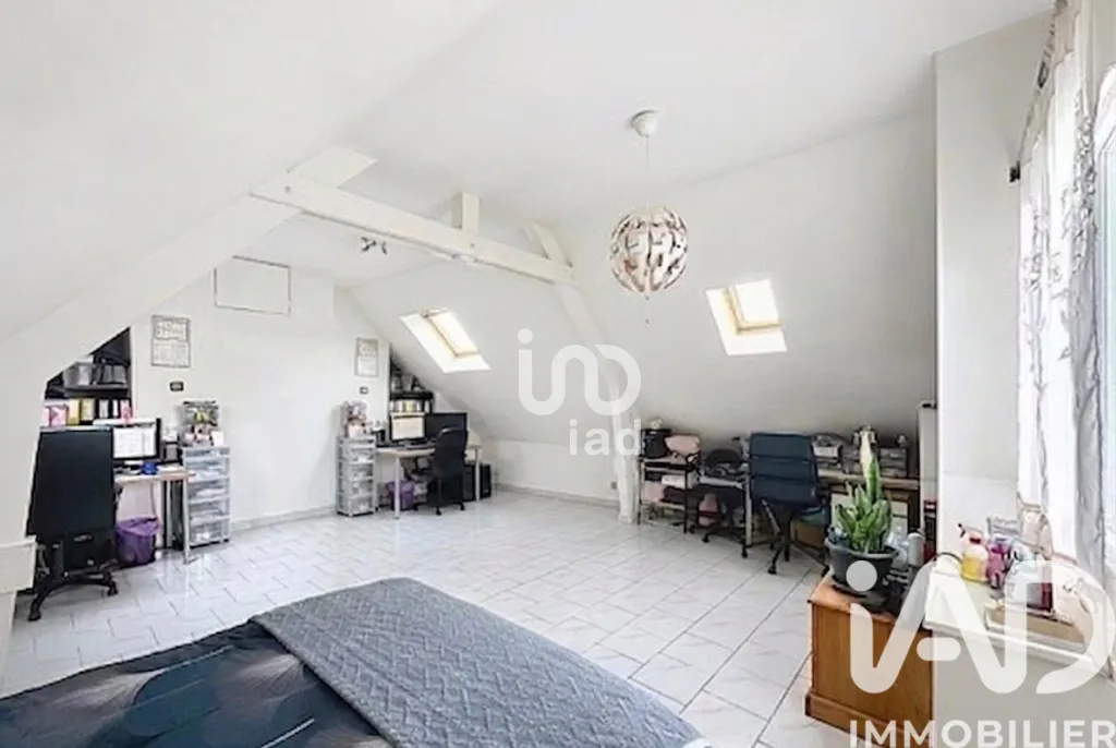 Chambres - Maison avec Jardin et Terrasse à Sartrouville