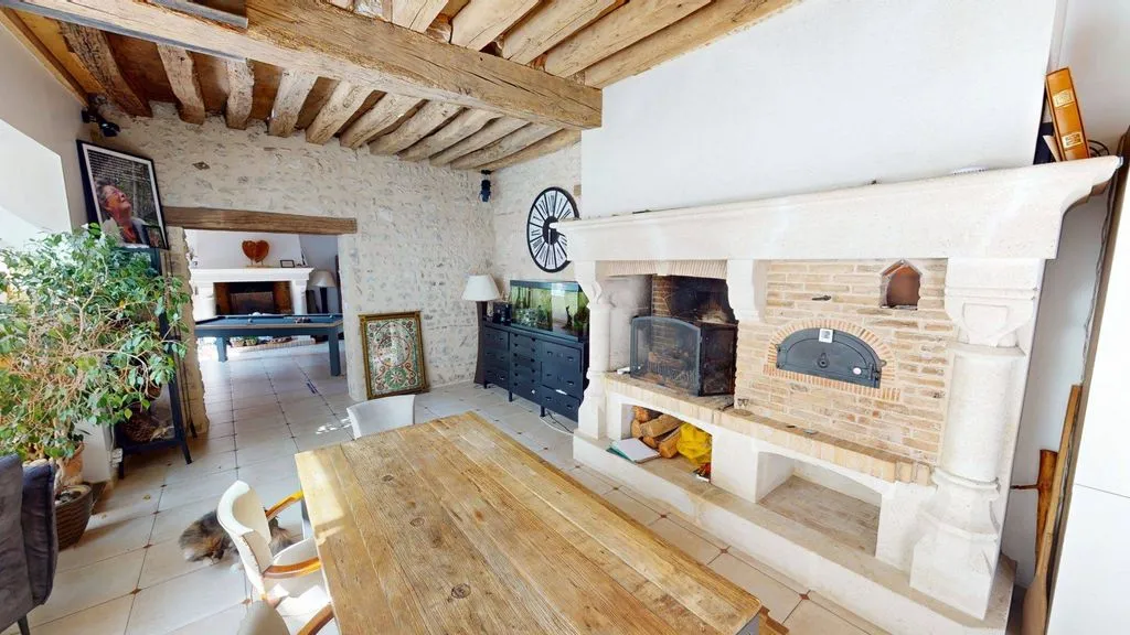 Sala da pranzo - Elegant House with Pool in Saint-Denis-En-Val