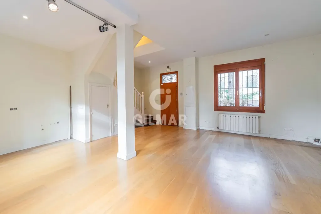 Séjour - Semi-Detached House with Garden in Chamartín