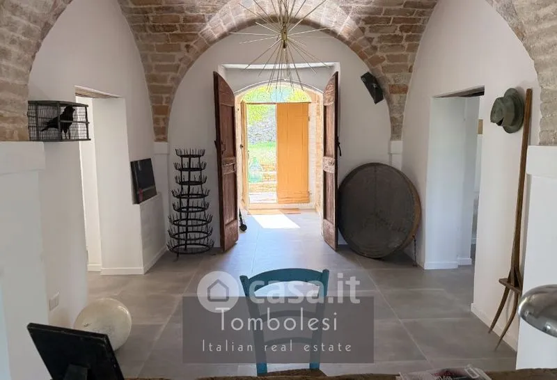 Entrée - Restored Rustico with Vineyard in Cossignano