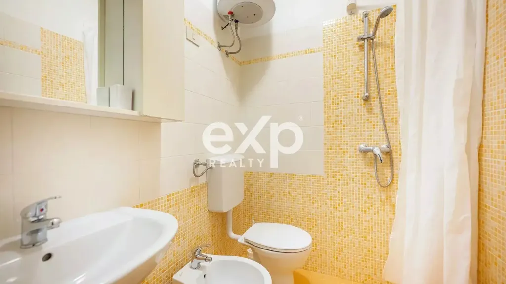 Bathrooms - Apartment with Sea View in Bibione