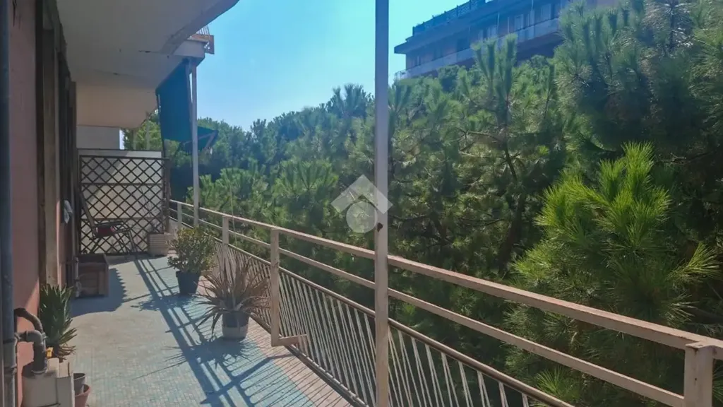 Balcon - Apartment with Balcony in Savona