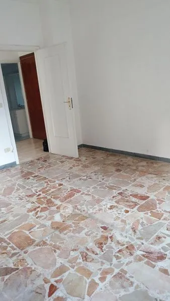 Pièces - Spacious 2-Bedroom Apartment in Torino