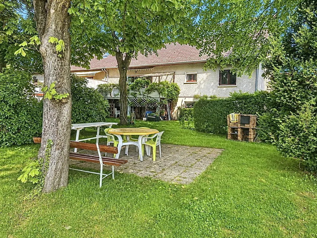 Aed - Spacious House with Garden in Vichy