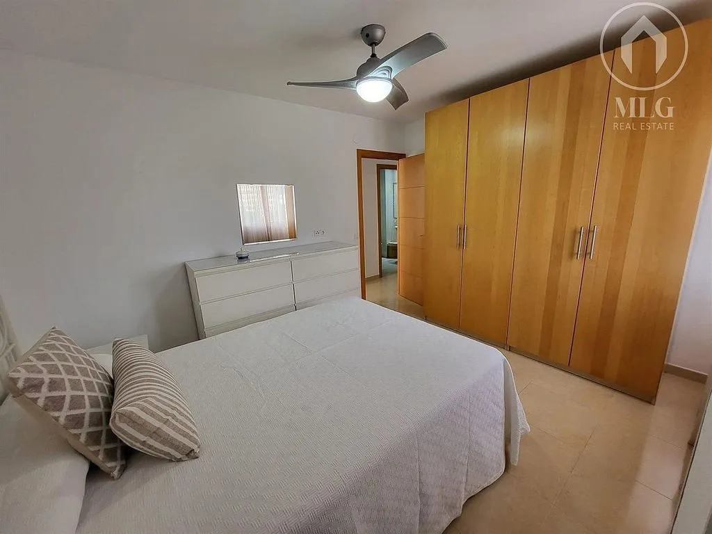 Magamistoad - Furnished Flat with East View in Perchel Sur