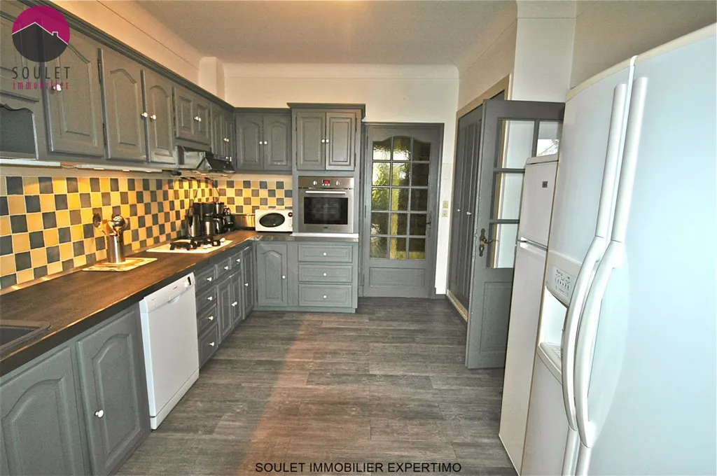 Cuisine - Grande Maison en Pierre avec Logement Séparé à Bédoin