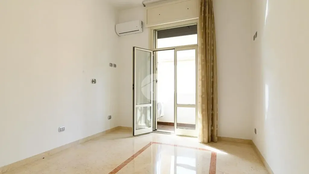 Pièces - Apartment with Terrace in Balduina, Rome