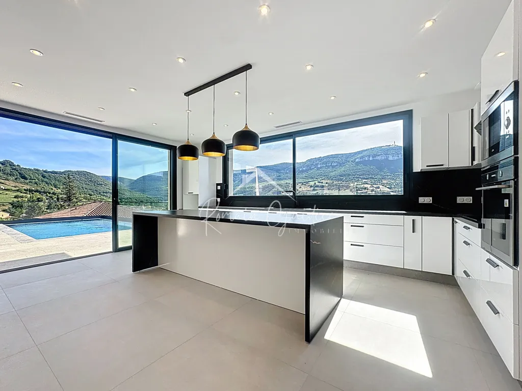 Cuisine - Villa Contemporaine avec Vue Panoramique à Millau