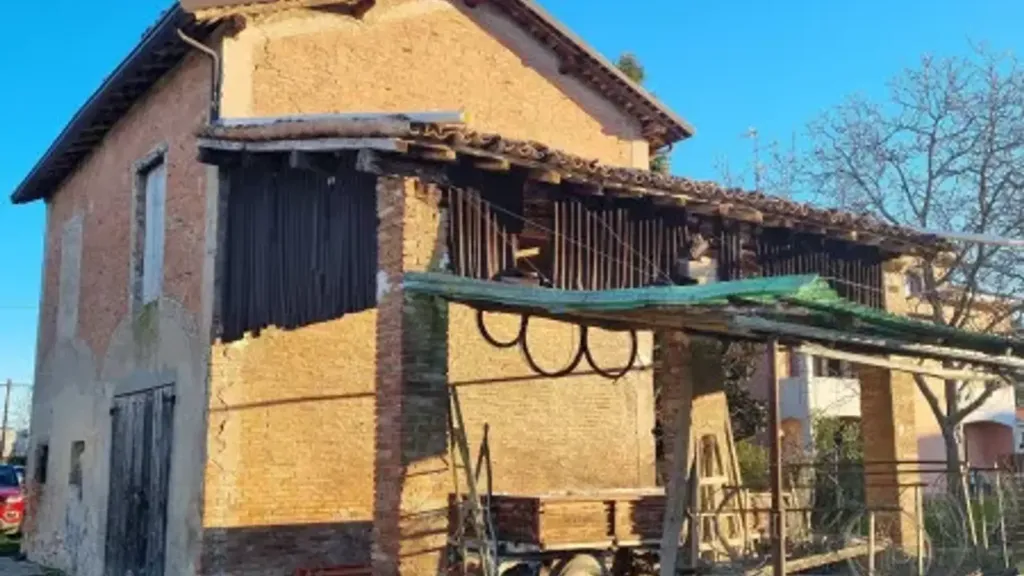 Exterior - Rustic Farmhouse with Large Garden near Soliera