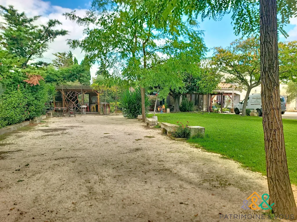 Aed - Renovated Mas with Pool in Beaucaire