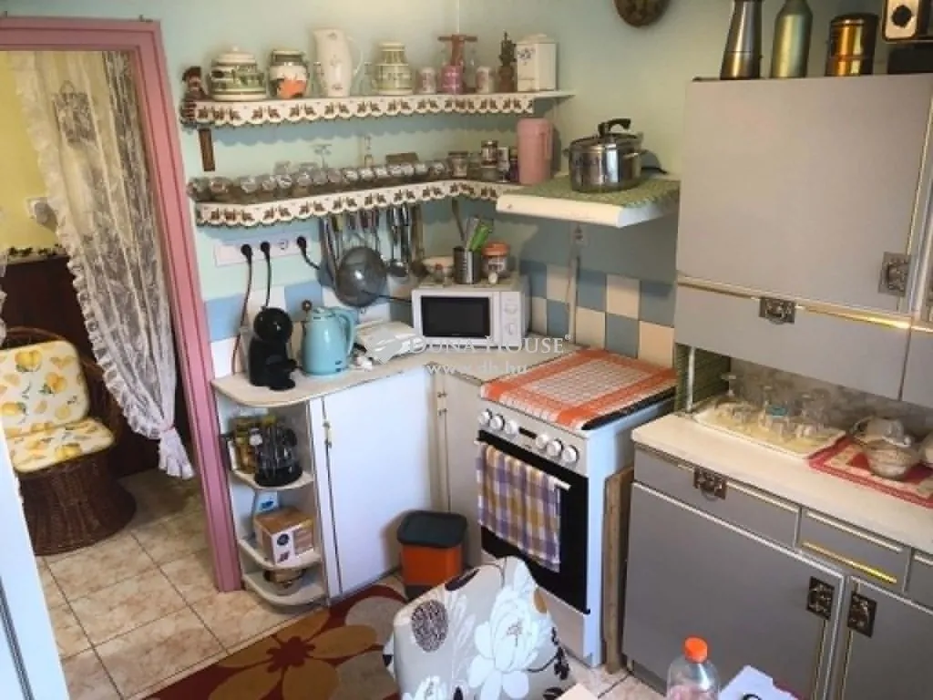 Cucina - Apartment with Balcony in Komló