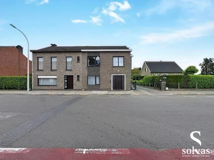 Semi-Detached House with Garden in Eeklo